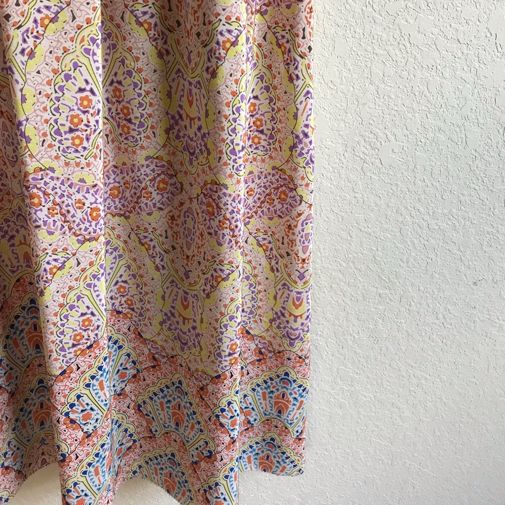 100% Silk Dress - Picture 5 of 6